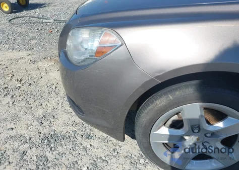 2011 Chevrolet Malibu Ls from USA, damaged, VIN 1G1ZB5E1XBF348848